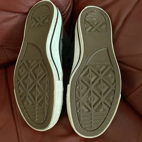 Converse Chuck Taylor All Star Hi Army Green Men's 3 Womens 5 Casual Shoes - Picture 3 of 4